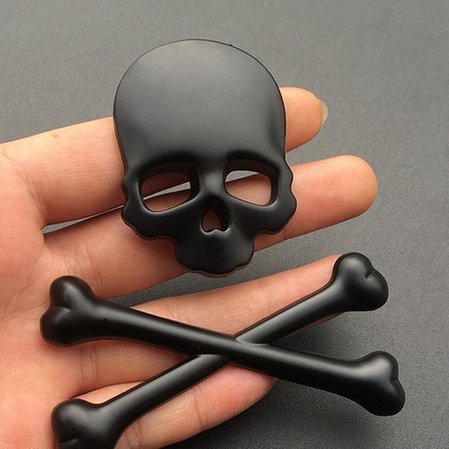 Metal skull head bone - 3d,